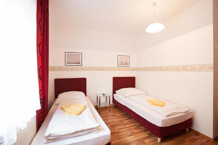 Pension Jasmin Pforzheim Extérieur photo